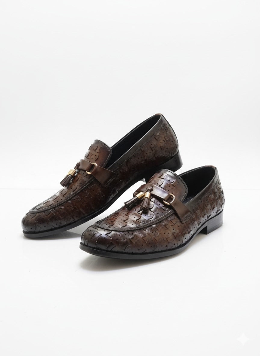 Luxury Brown Textured Leather Loafers with Tassel Detailing
